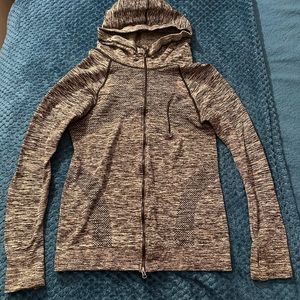 Workout zip-up sweater with thumb holes